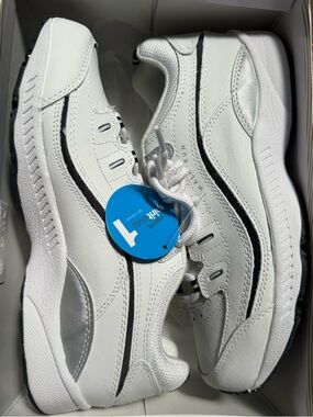 EASY SPIRIT WALK RUN Rennies Sneakers Tennis Shoes